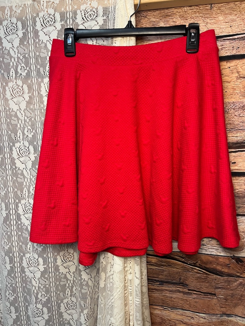 Disney x Lauren Conrad Collab Red Textured A-Line Skater Skirt (233) - Picture 3 of 9